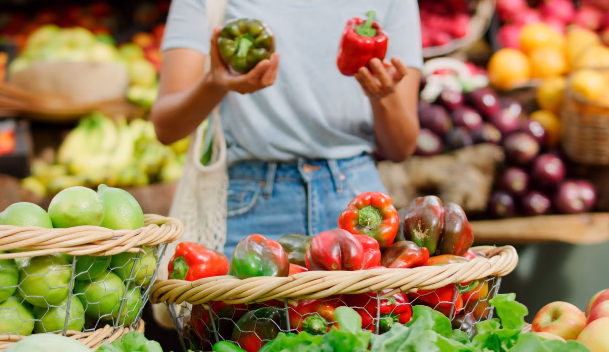 Woman in marketing shopping for organic foods